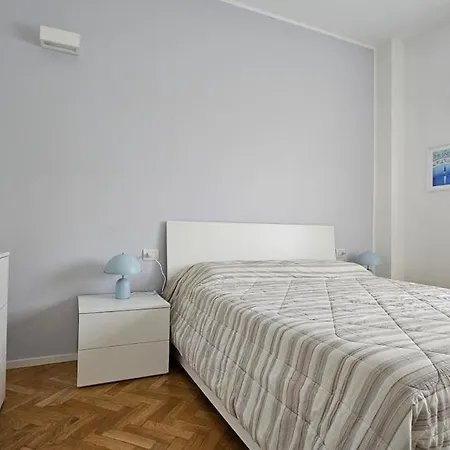 Design & Elegant 3-room Apartment